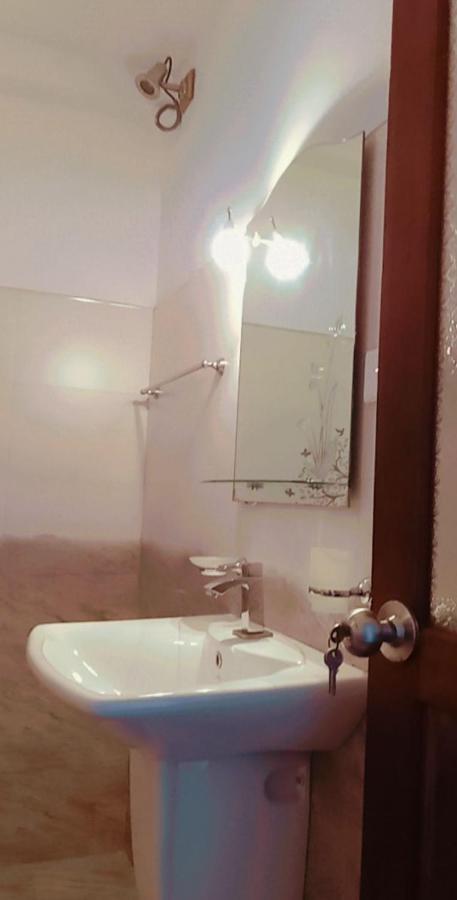 Shady Edge Hotel Unawatuna Bagian luar foto