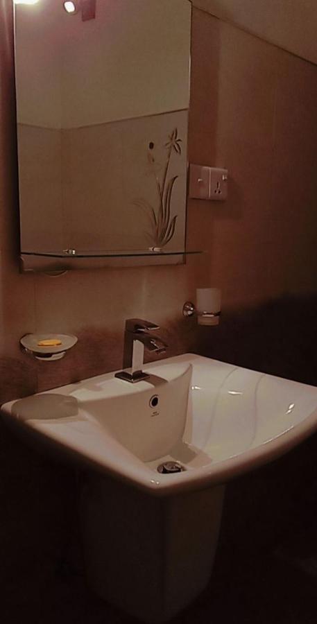 Shady Edge Hotel Unawatuna Bagian luar foto