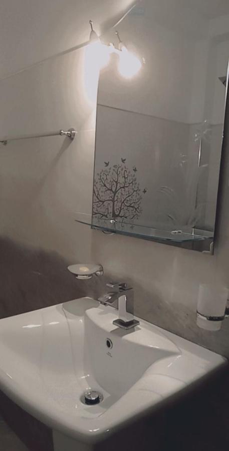 Shady Edge Hotel Unawatuna Bagian luar foto