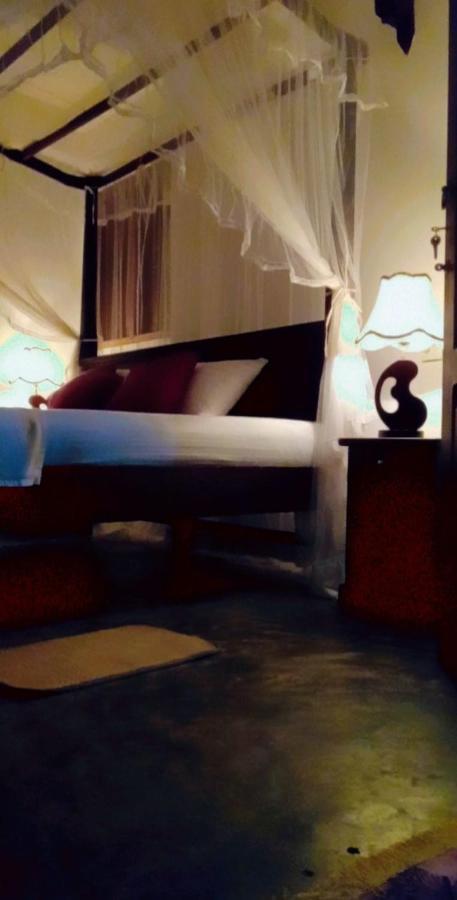 Shady Edge Hotel Unawatuna Bagian luar foto