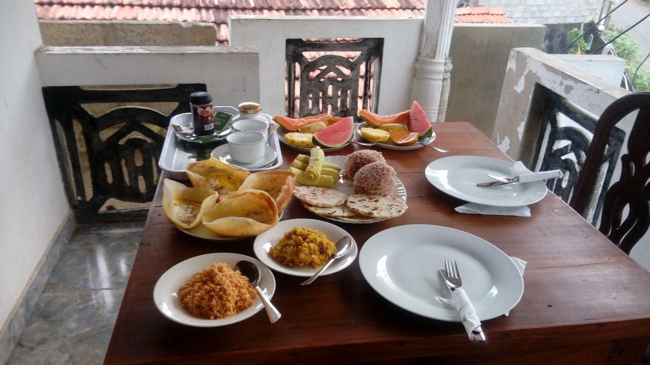 Shady Edge Hotel Unawatuna Bagian luar foto